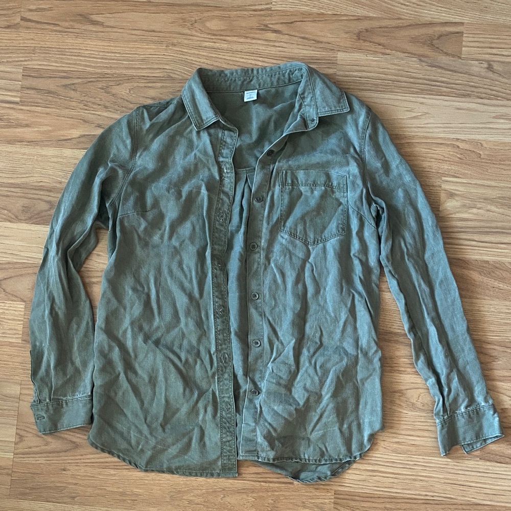 Old Navy boyfriend button up